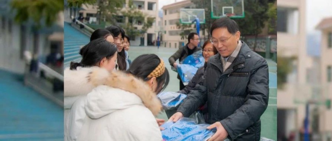 帮扶显真情，关怀暖人心