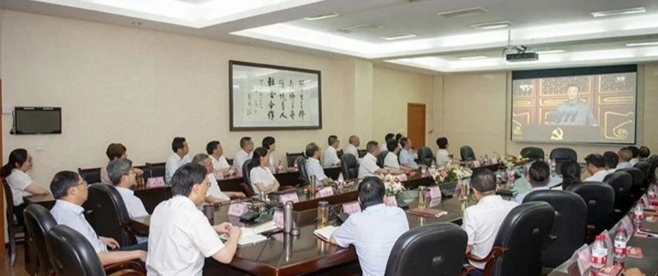 我校师生收听收看中共中央庆祝中国共产党成立100周年大会实况