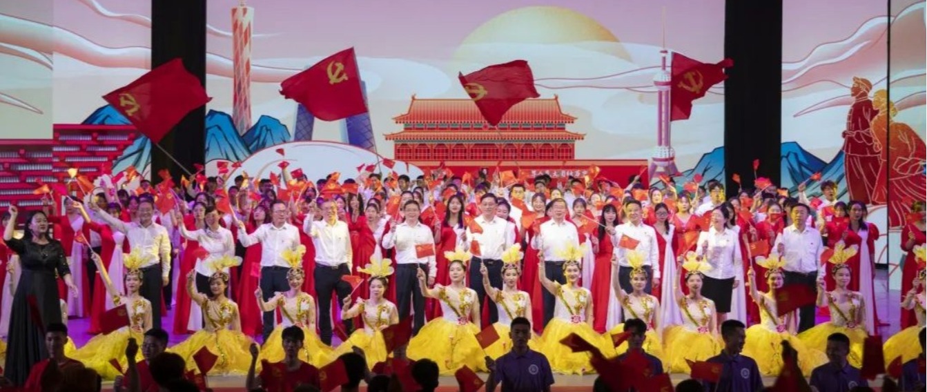 不忘初心！致敬中国共产党成立100周年